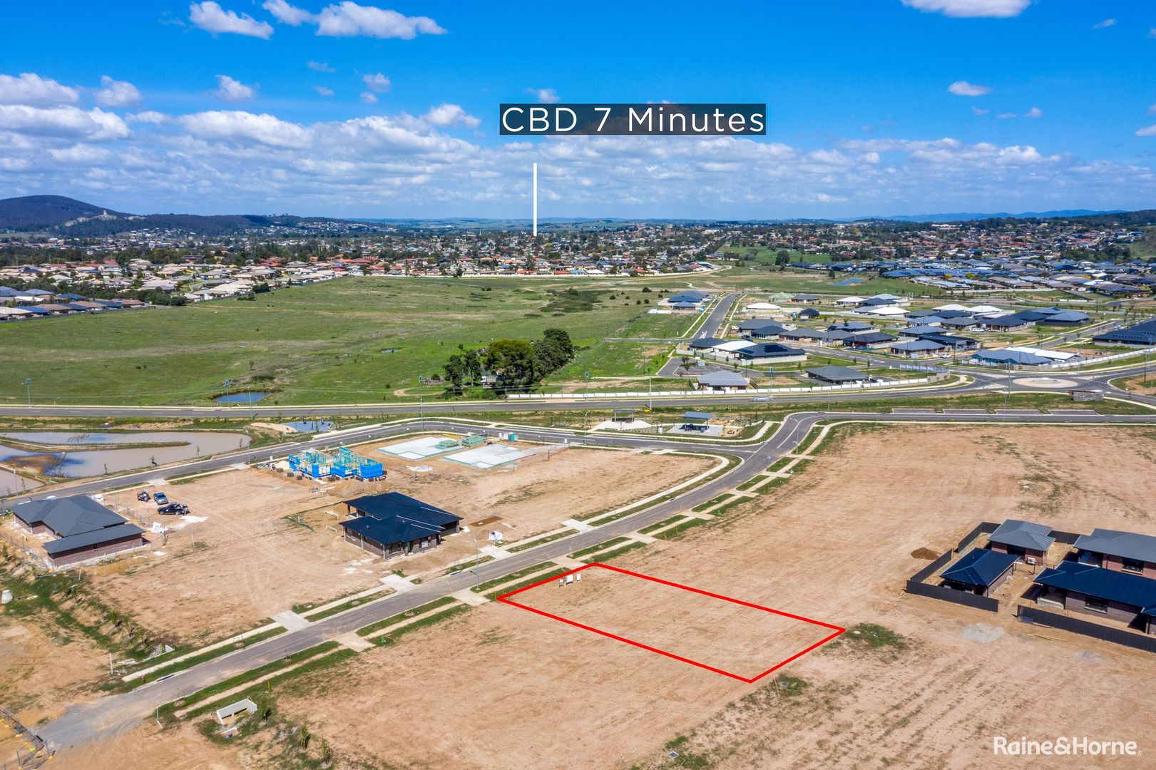 17 Bonneville Boulevard, Goulburn Property History & Address Research