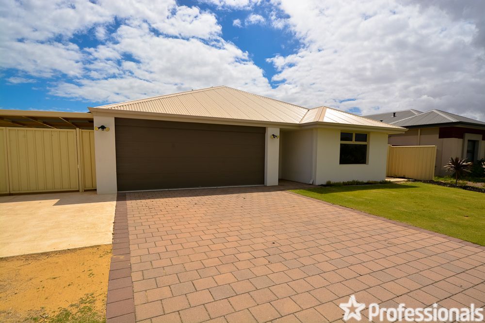 4 bedrooms House in 50 Malata Ridge LAKELANDS WA, 6180