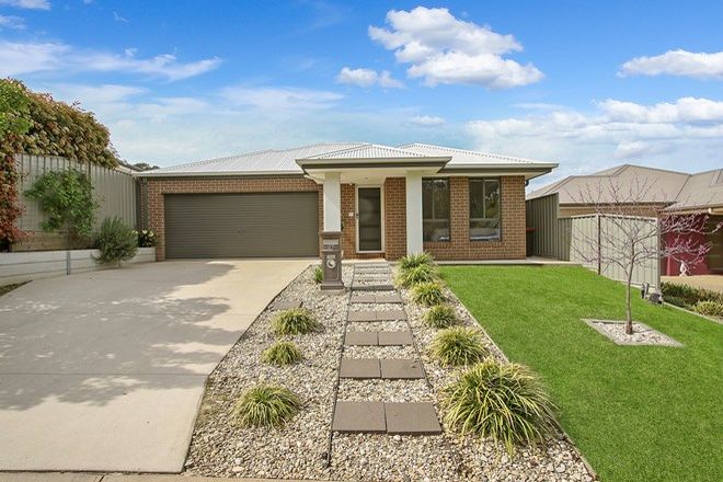 Picture of 27 Crawford Circuit, GLENROY NSW 2653