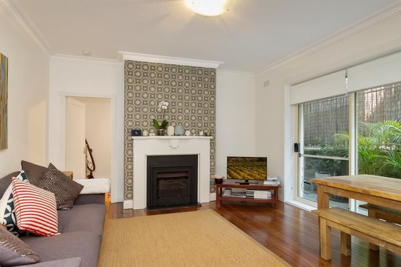 2 bedrooms Apartment / Unit / Flat in 2/26 Cooper St DOUBLE BAY NSW, 2028