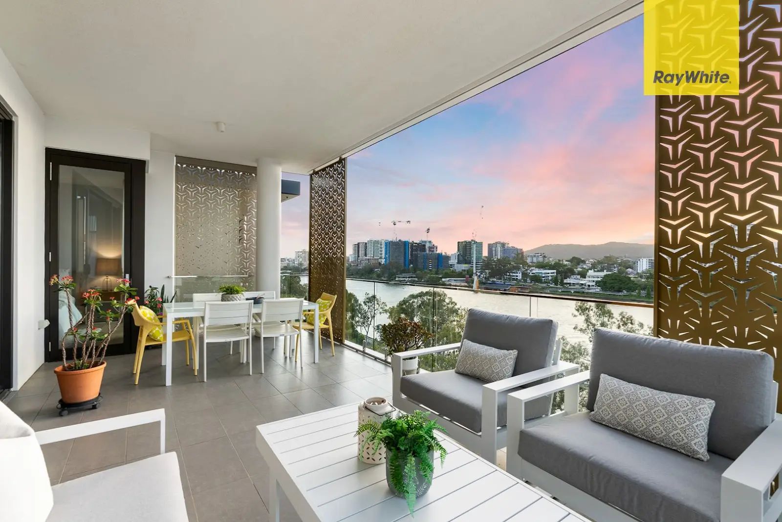 3 bedrooms Apartment / Unit / Flat in 708/17 Duncan Street WEST END QLD, 4101