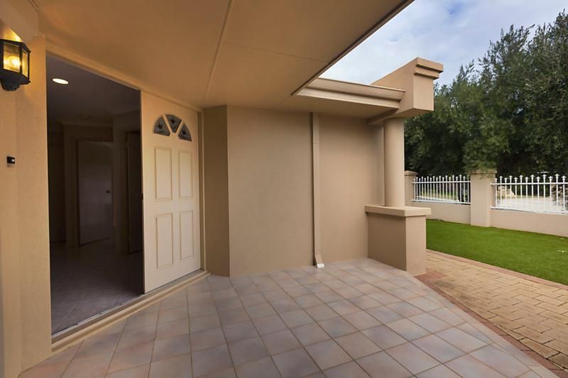 7 Lanskie Court, JOONDALUP WA 6027, Image 2