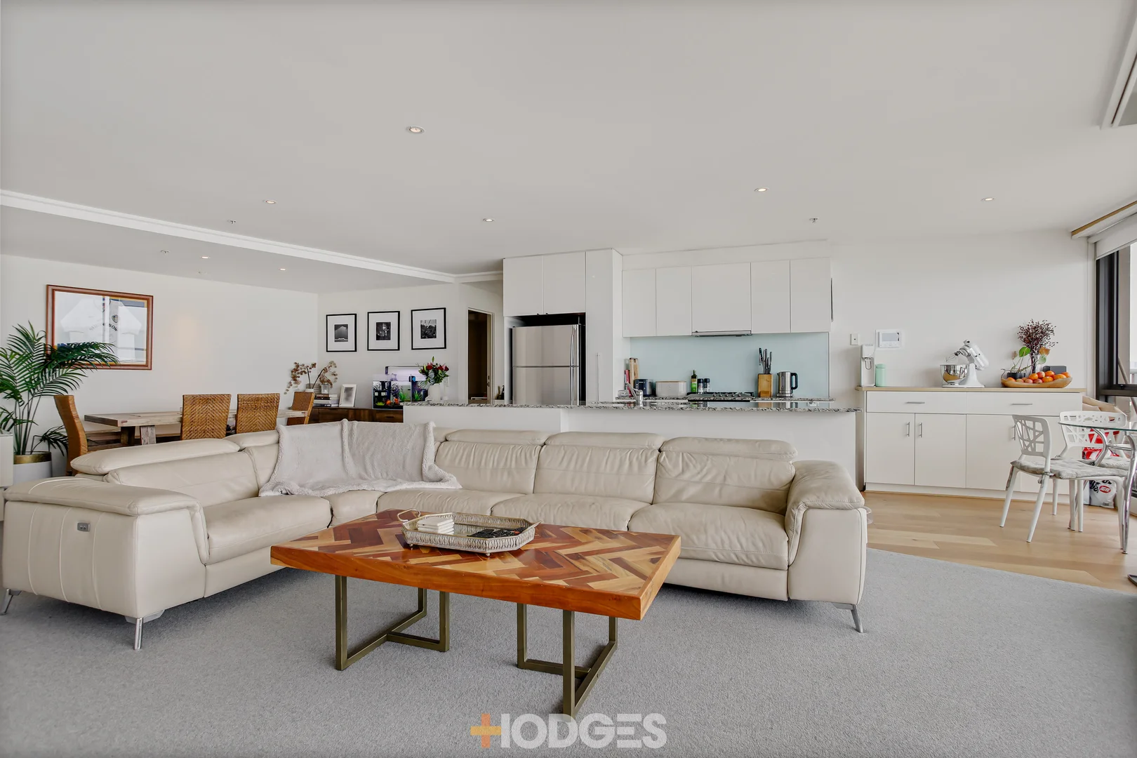 Additional image 4 of 1002/147 Beach Street, Port Melbourne VIC 3207