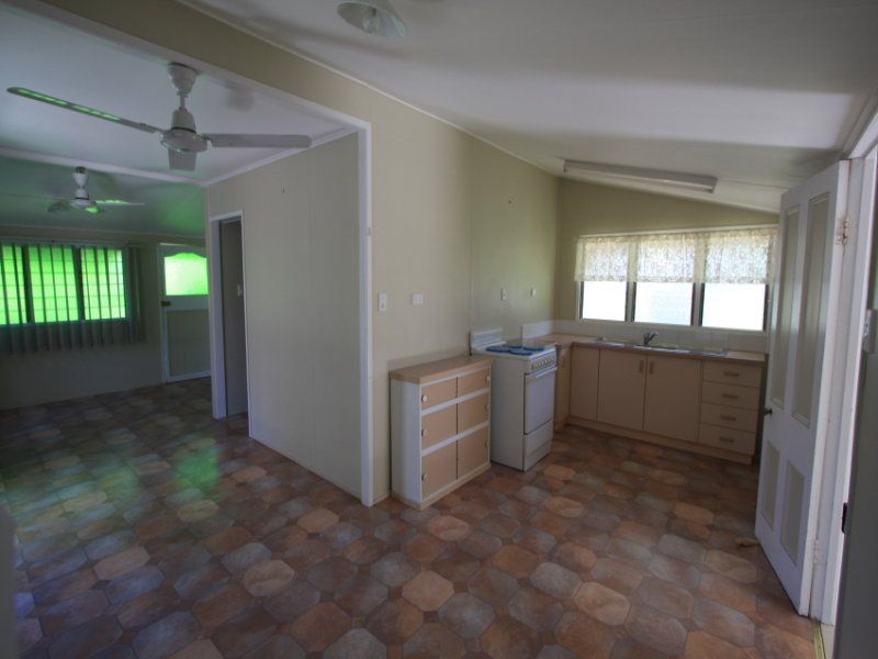 4 Holliman Road, Charters Towers QLD 4820, Image 1