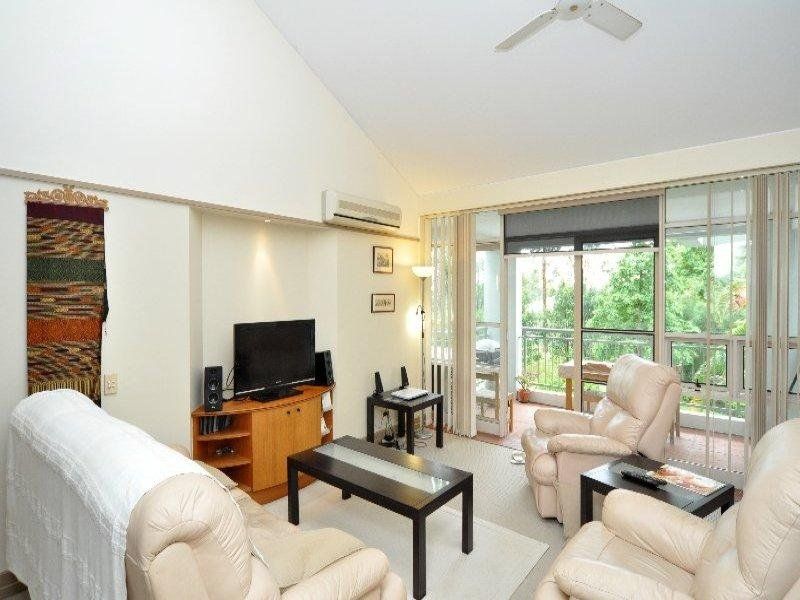 8/80 Chichester Dve, Arundel QLD 4214, Image 2