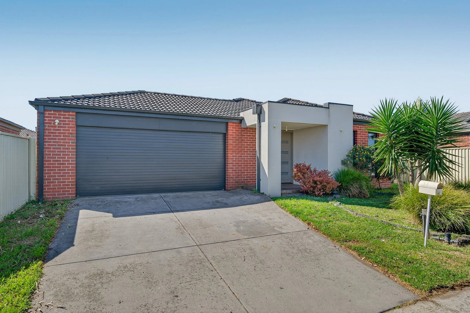 76 Bluehills Boulevard, Pakenham VIC 3810