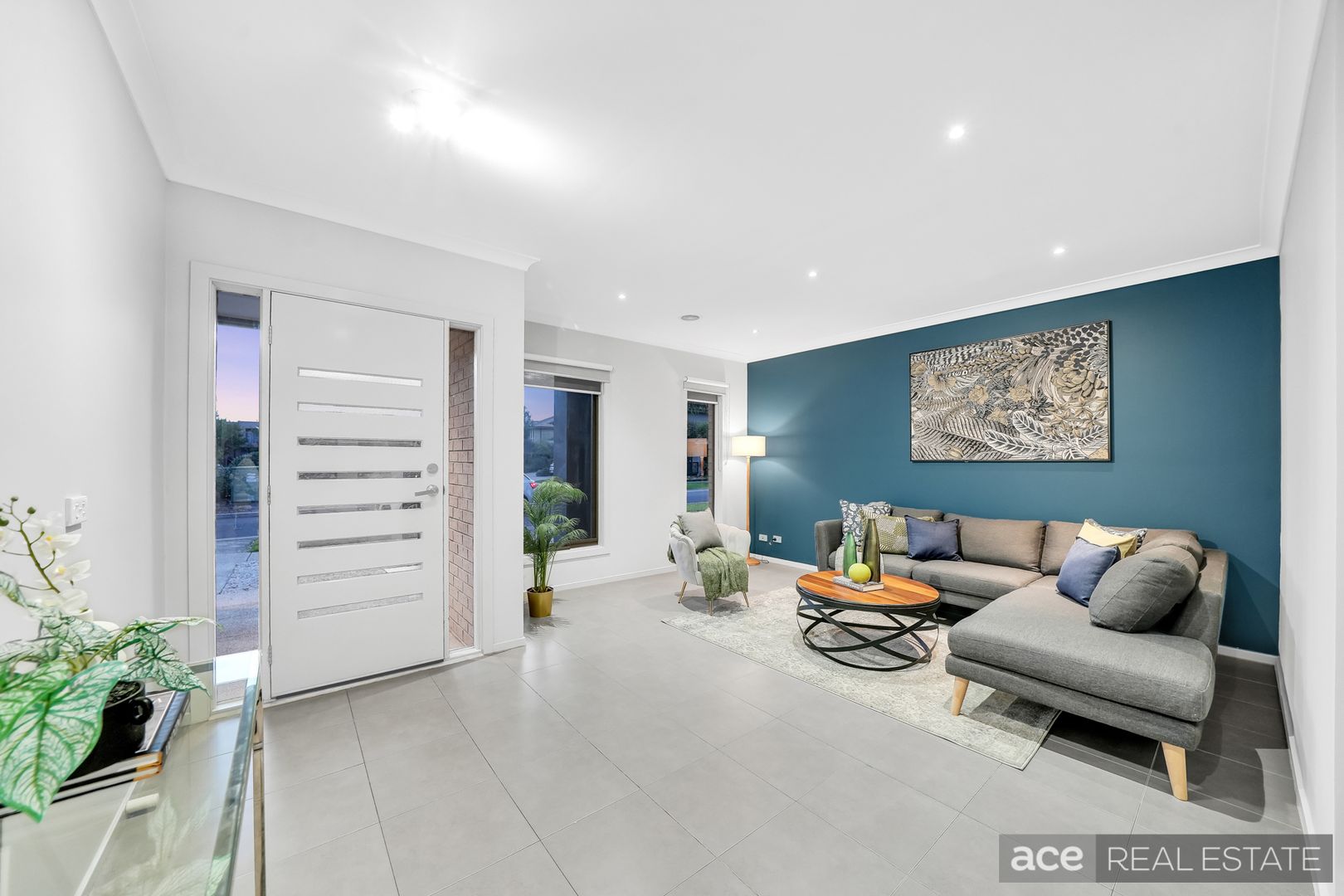 21 Newhaven Drive, Williams Landing VIC 3027, Image 2