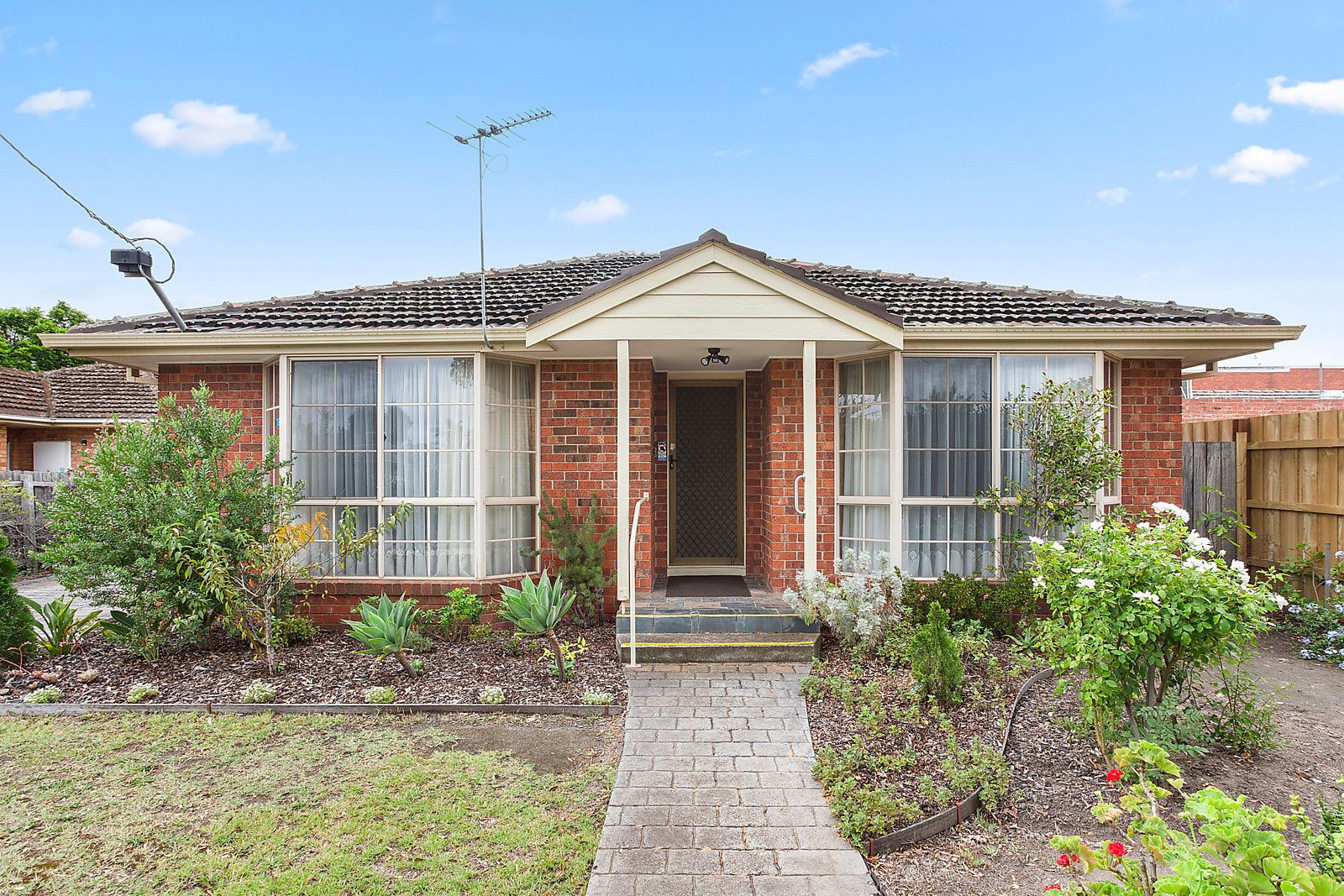 1/2 Kernan Street, Strathmore VIC 3041, Image 0