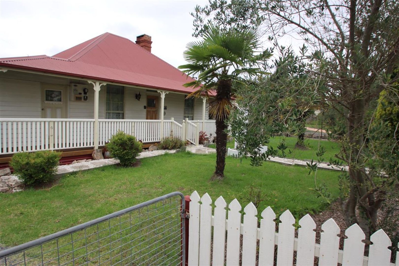 121 Rouse Street, Tenterfield NSW 2372 House For Rent Domain