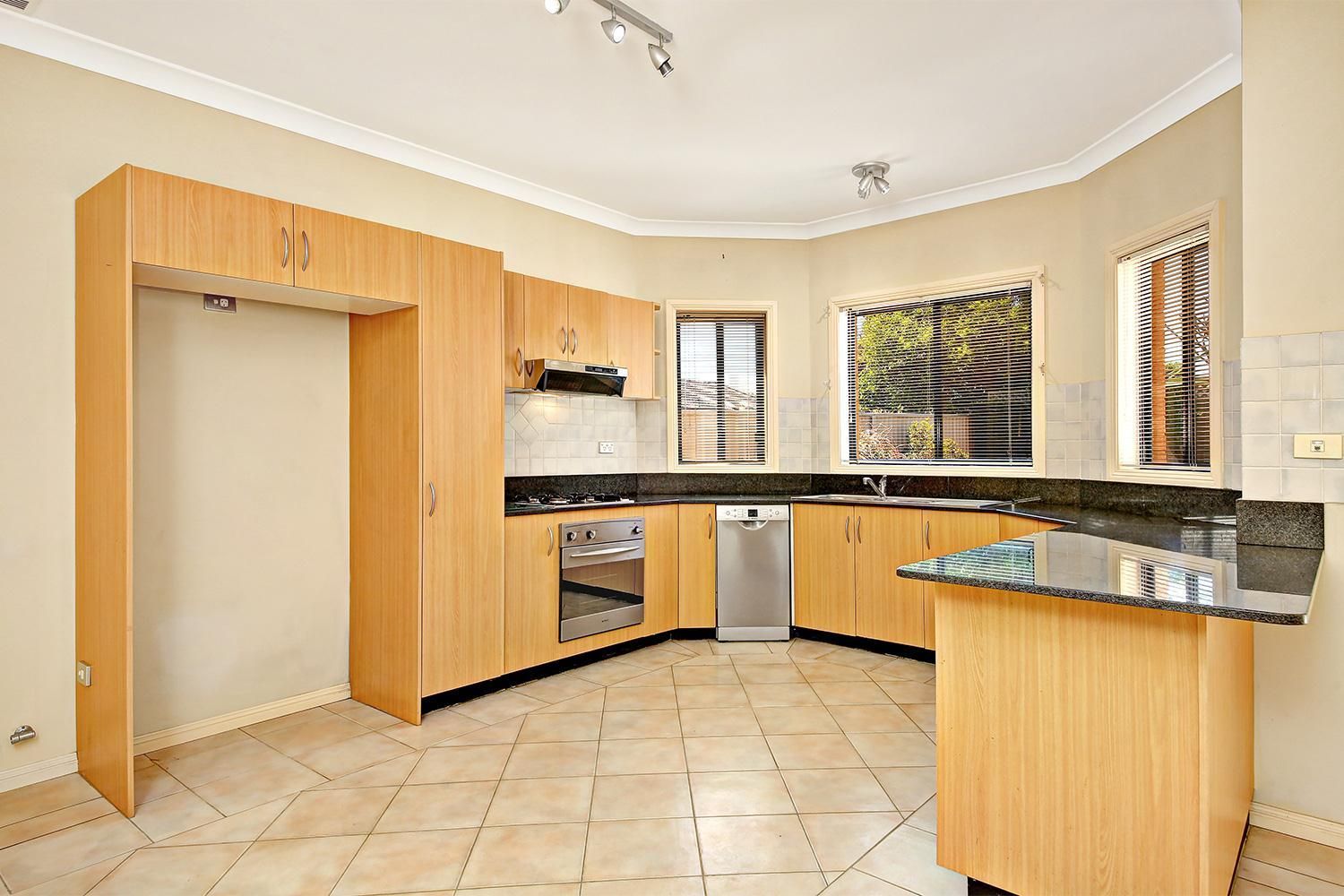 289 The River Road, Revesby Heights NSW 2212, Image 2