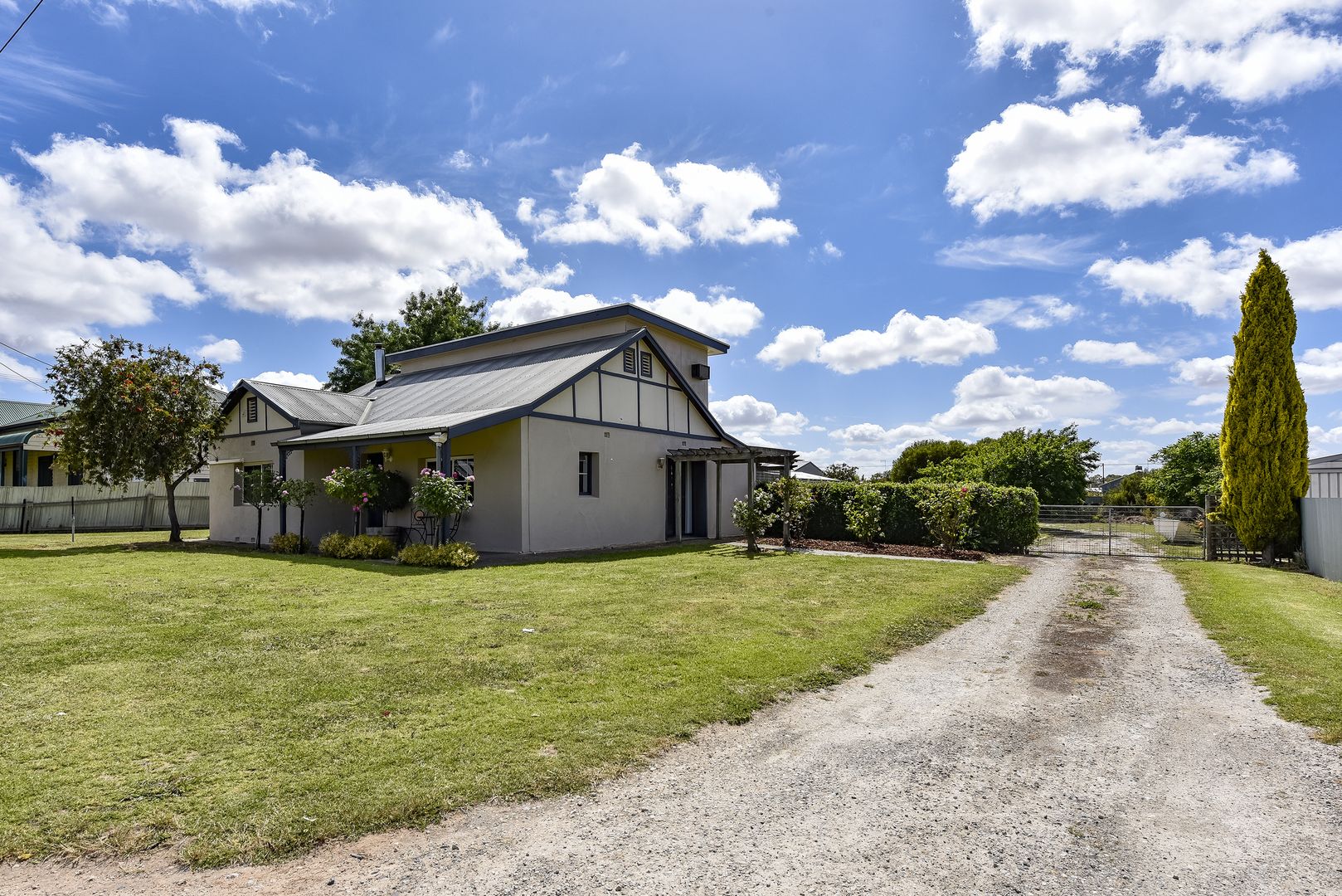 20 Fourth Street, Bordertown SA 5268, Image 1