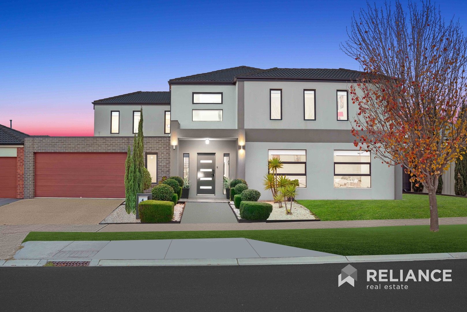 4 bedrooms House in 4 Waterhaven Boulevard POINT COOK VIC, 3030