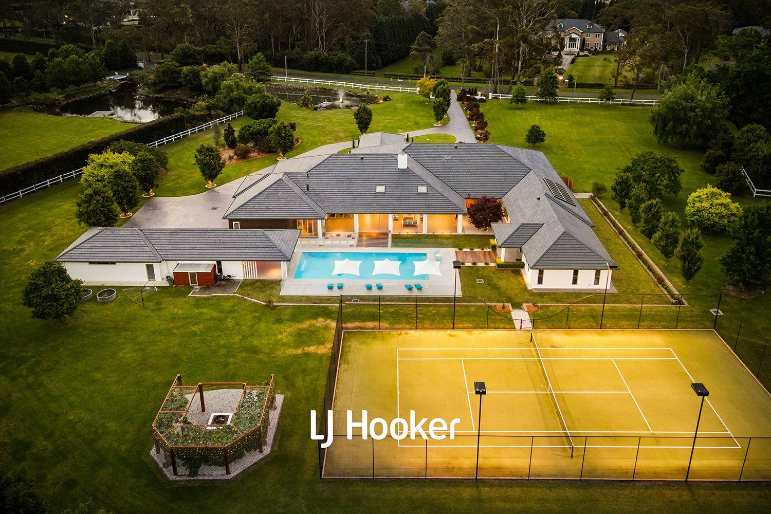 8 Gilligans Road, Dural NSW 2158, Image 2