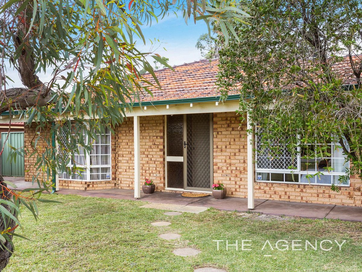 4 The Retreat, Forrestfield WA 6058, Image 0