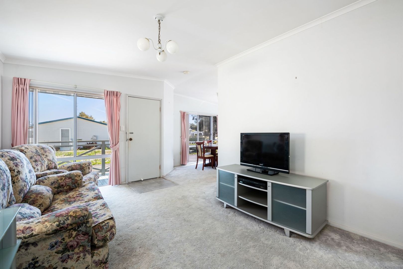 127/68 Pacific Highway, Blacksmiths NSW 2281, Image 1