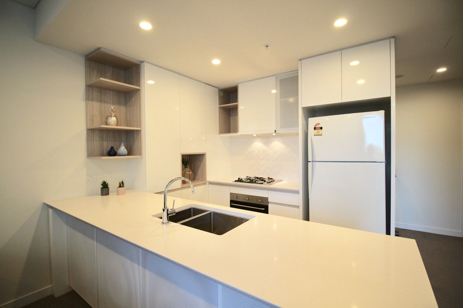 2 bedrooms Apartment / Unit / Flat in 2302/17 Lachlan street WATERLOO NSW, 2017