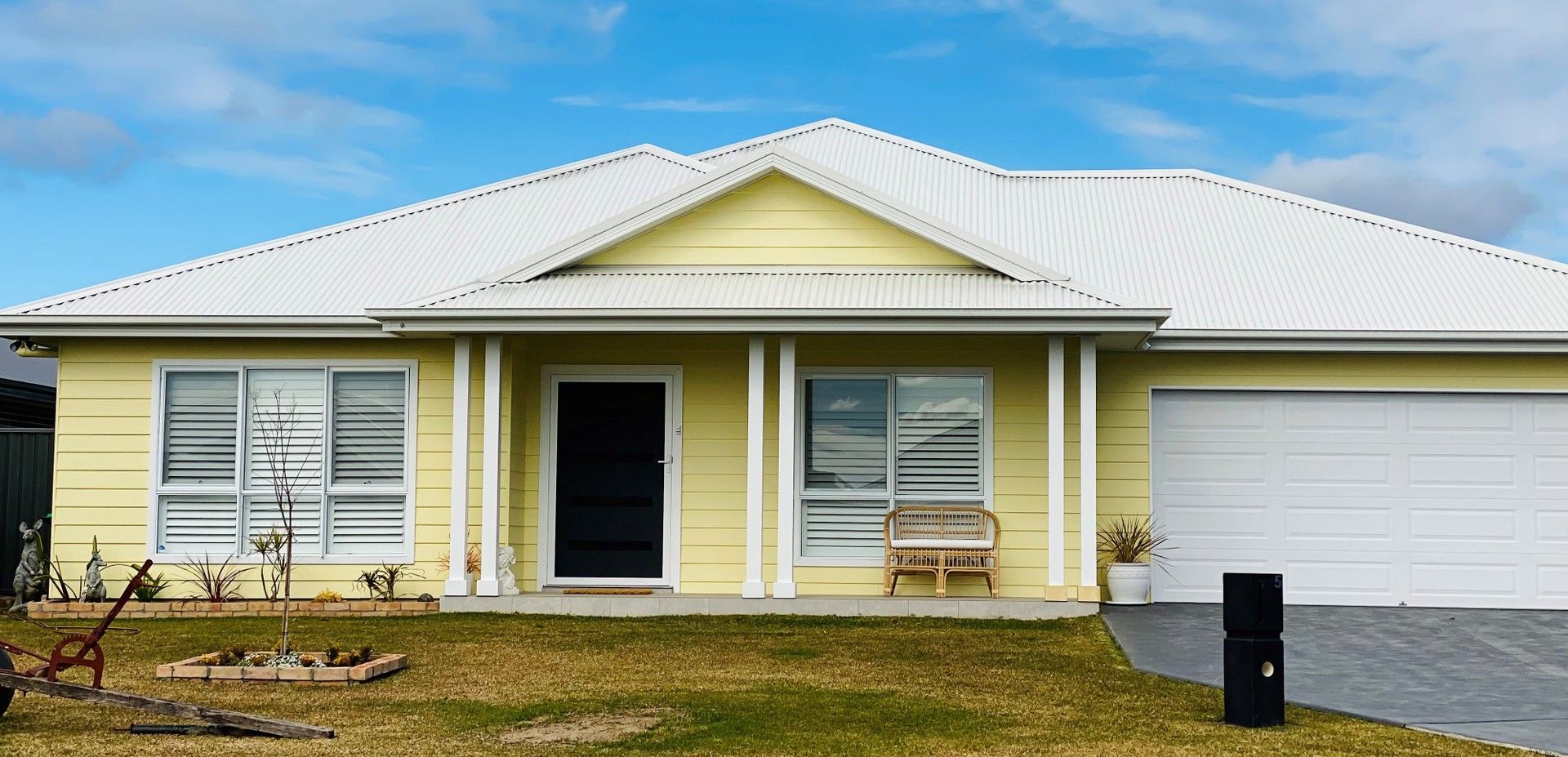 4 bedrooms New House & Land in  ROSEMEADOW NSW, 2560