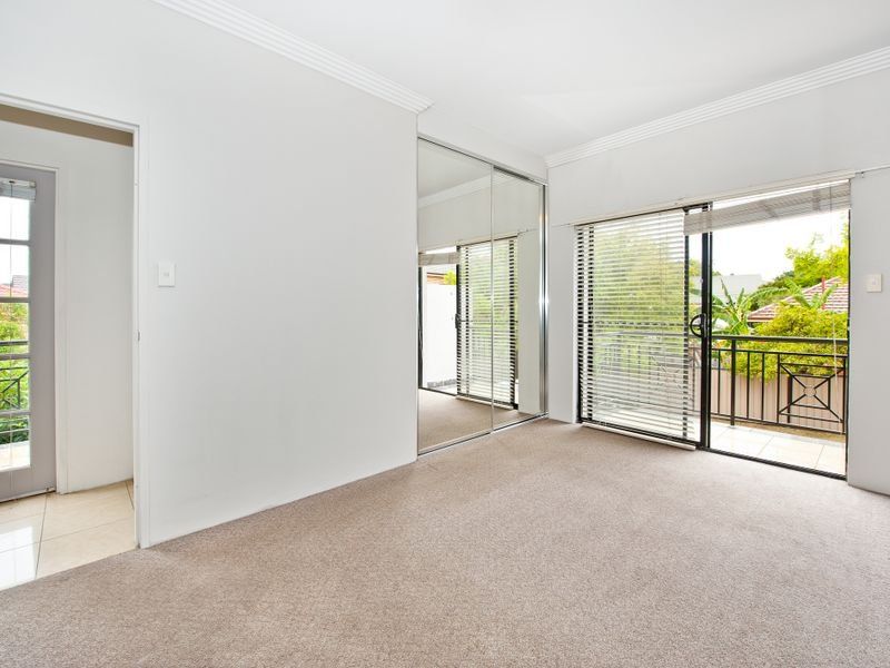 13A Mary Street, St Peters NSW 2044, Image 2