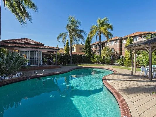 22/2 Preston Street, Como WA 6152