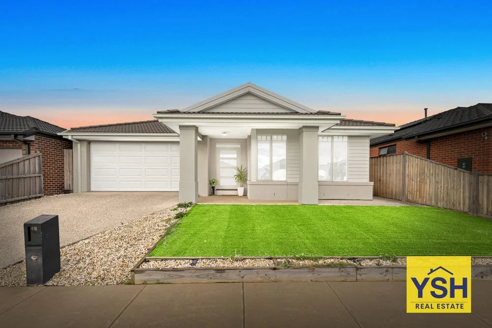 42 Crisbrook Cr, Winter Valley VIC 3358