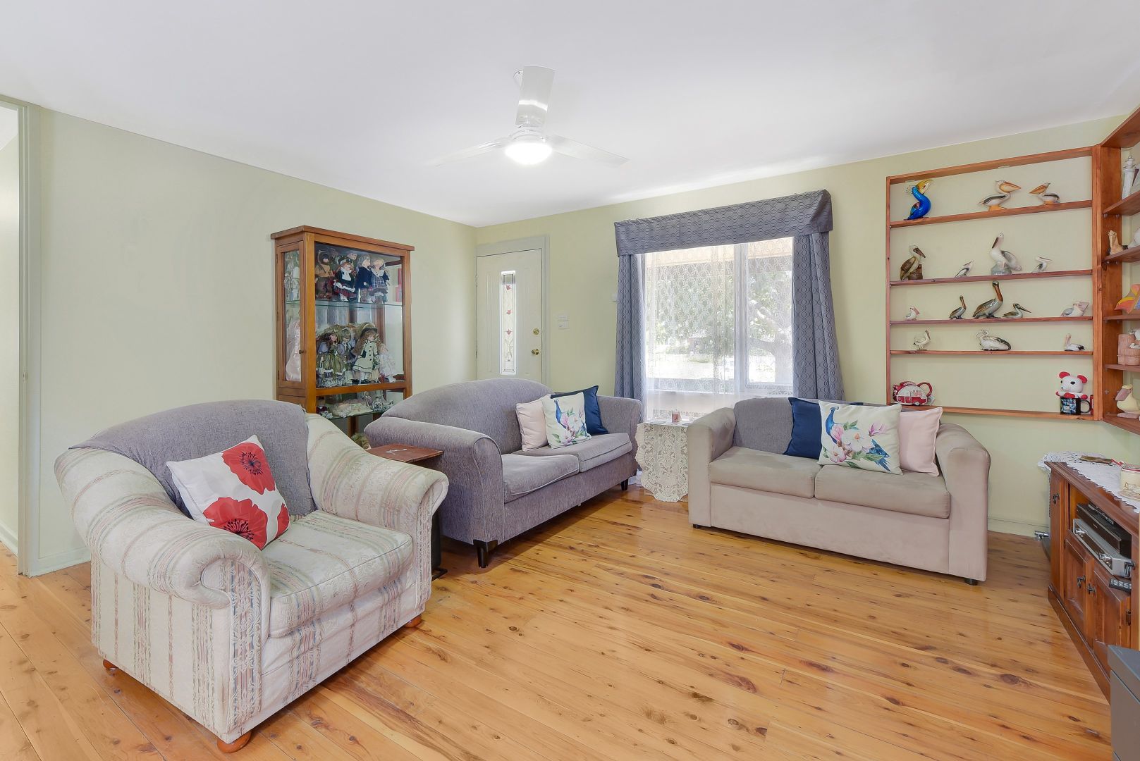 8 Lincluden Place, Airds NSW 2560, Image 2