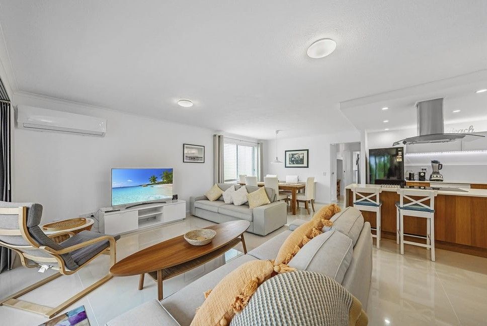 2 bedrooms Apartment / Unit / Flat in 7/111 Old Burleigh Road BROADBEACH QLD, 4218