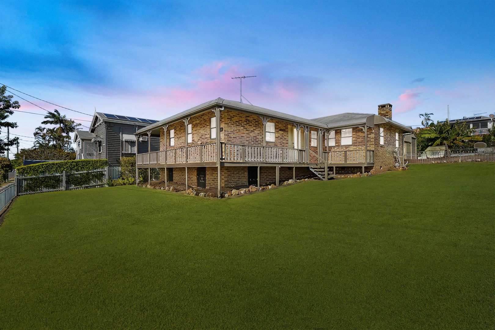 19 Stratton Terrace, Wynnum QLD 4178, Image 2