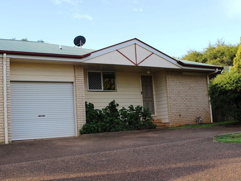 2/5 Beer Court, KEARNEYS SPRING QLD 4350, Image 0