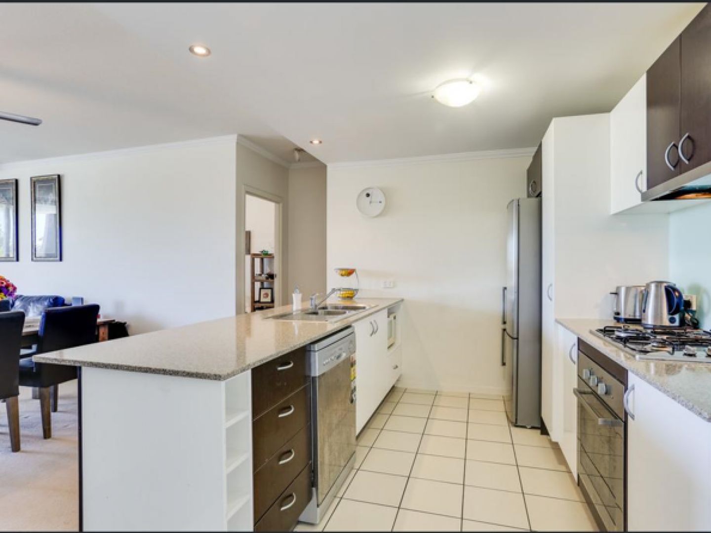 ID:21127074/95 Clarence Road, Indooroopilly QLD 4068, Image 2