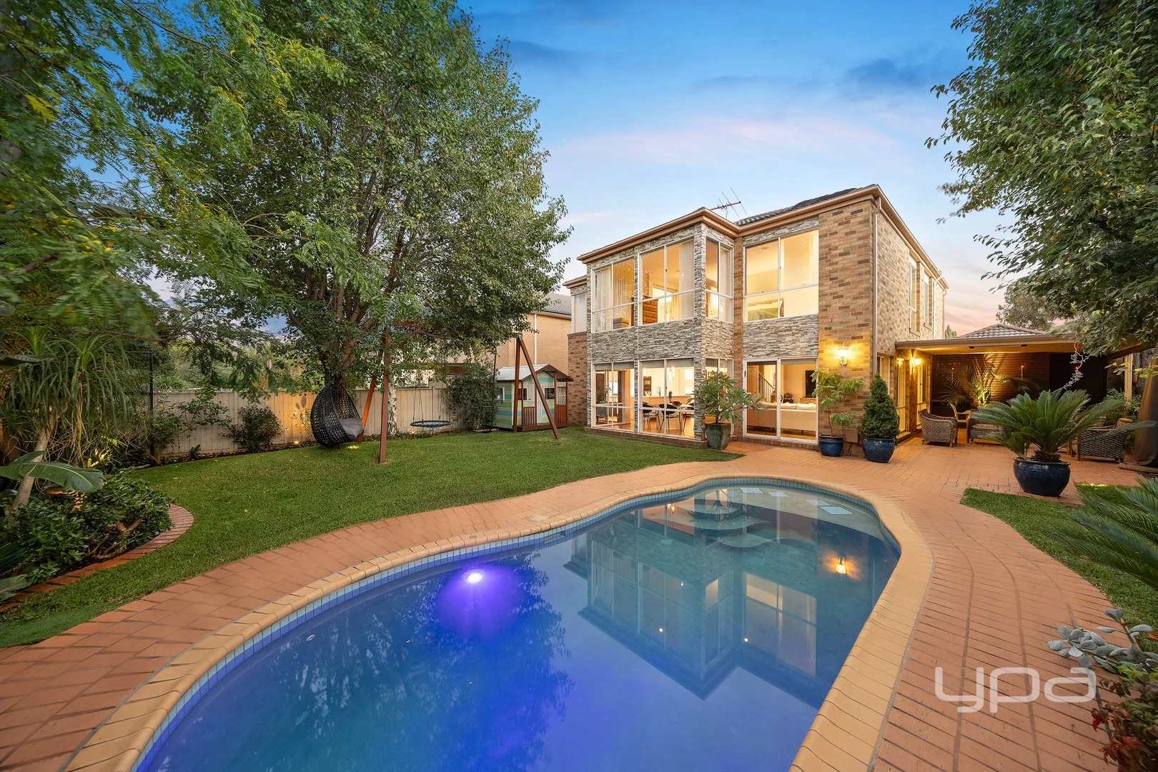 Additional image 2 of 31 South Shore Avenue, Sanctuary Lakes VIC 3030