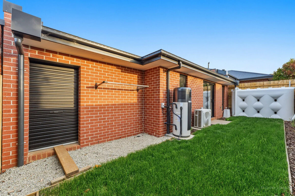 Additional image 8 of 1/21 Lardner Road, Drouin VIC 3818