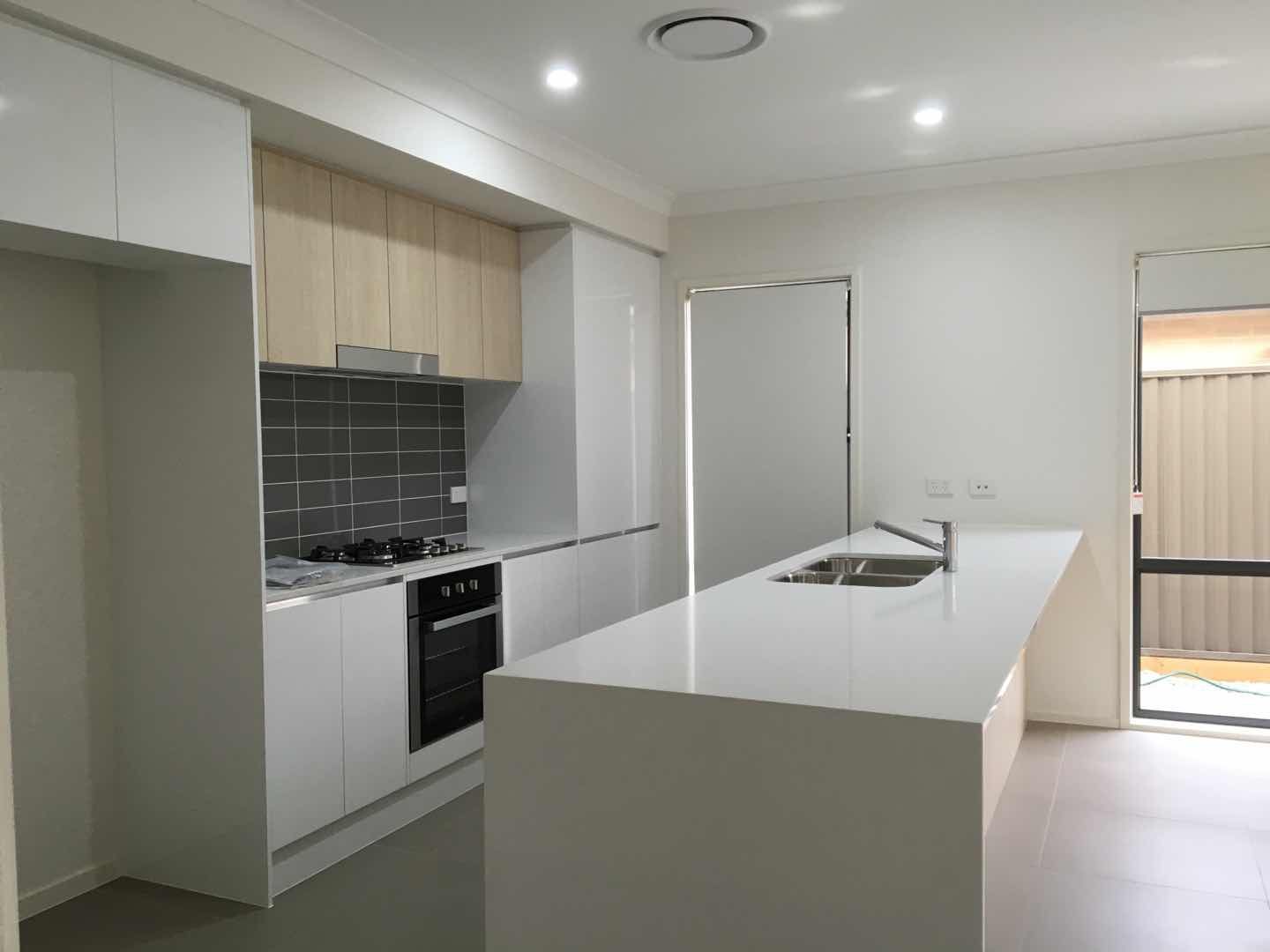 4 bedrooms House in 9 yaldara Street GREGORY HILLS NSW, 2557