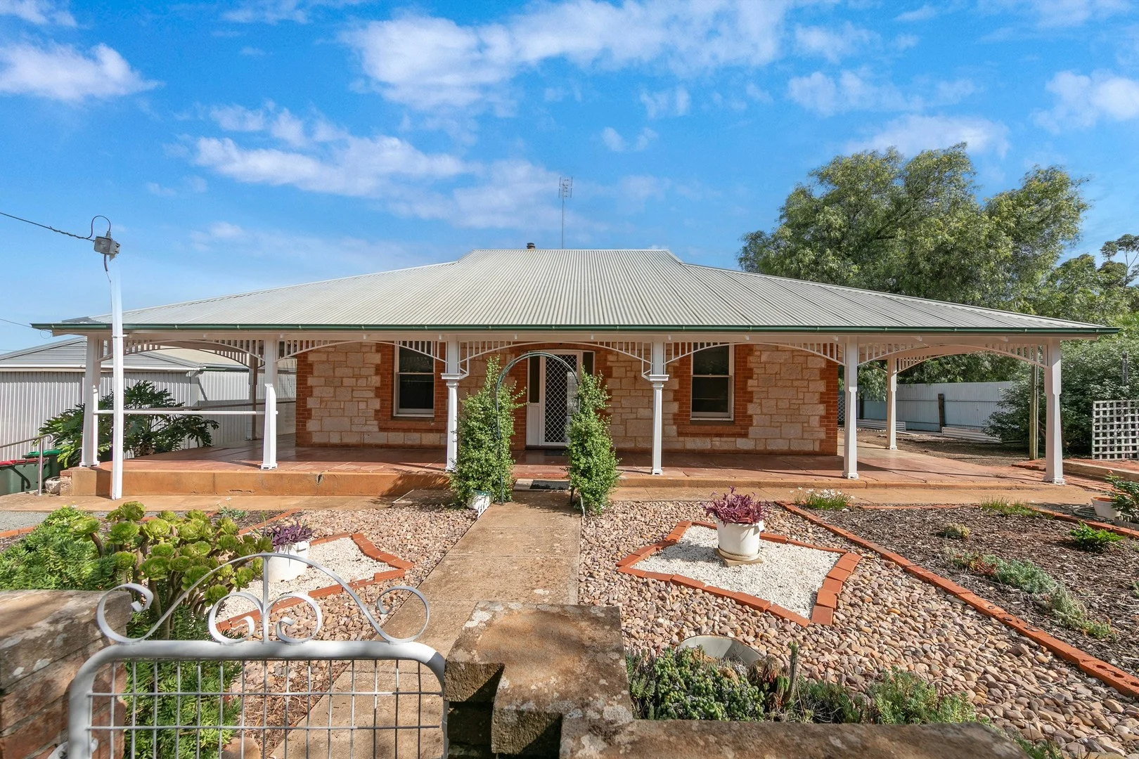 9 Lorna Street, Spalding SA 5454