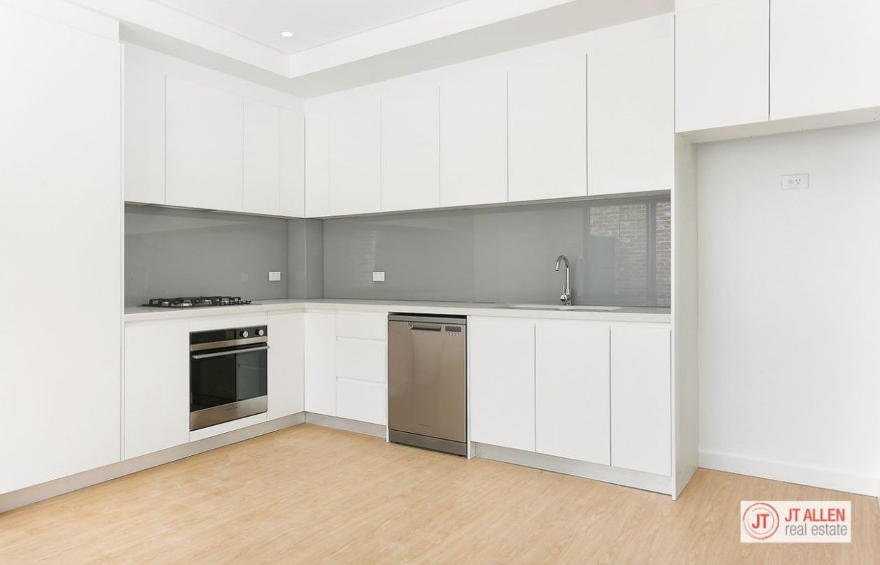 1 bedrooms Apartment / Unit / Flat in 6/8-10 Cowper Street MARRICKVILLE NSW, 2204