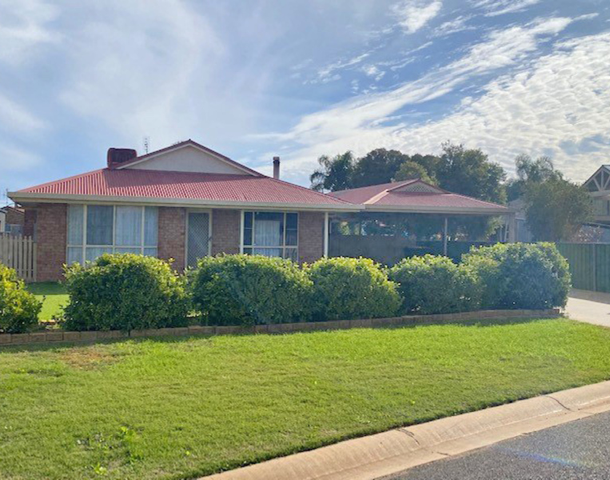 107 Birch Street, Narromine NSW 2821