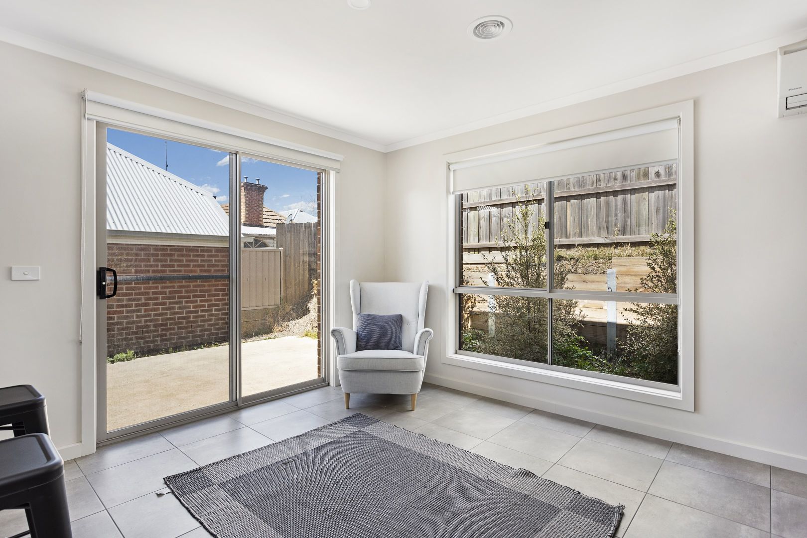 1/415b Ligar Street, Soldiers Hill VIC 3350, Image 2