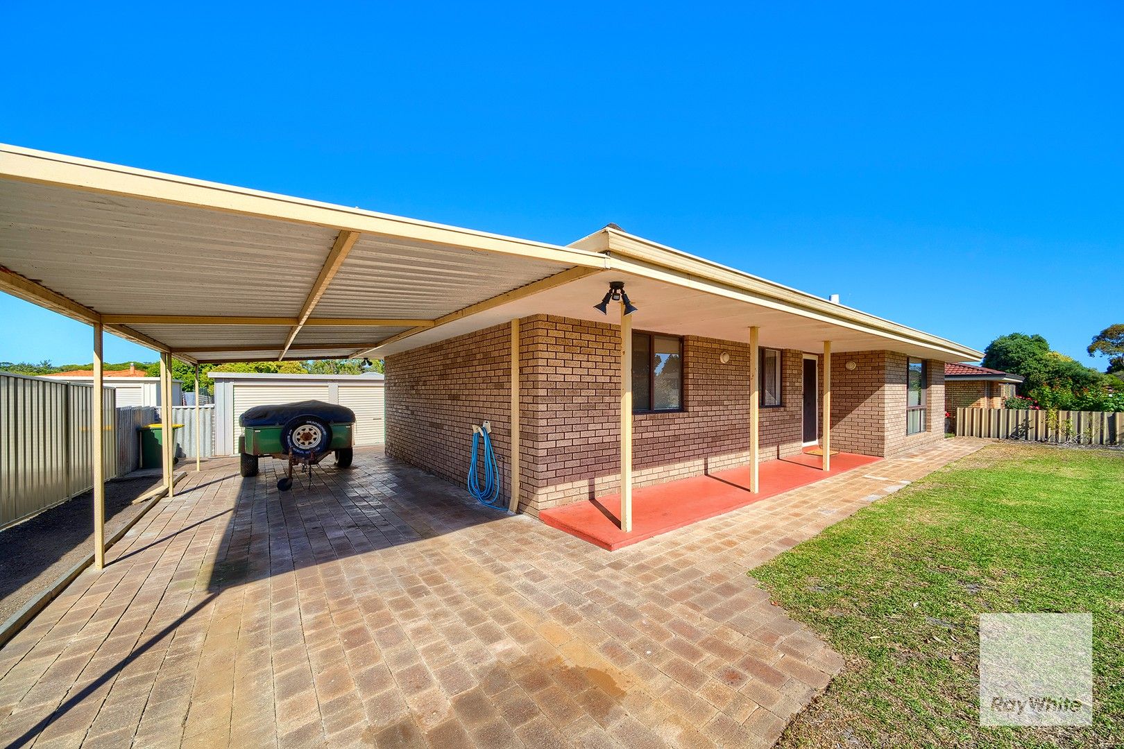 8 Sierra Crescent, Orana WA 6330, Image 0