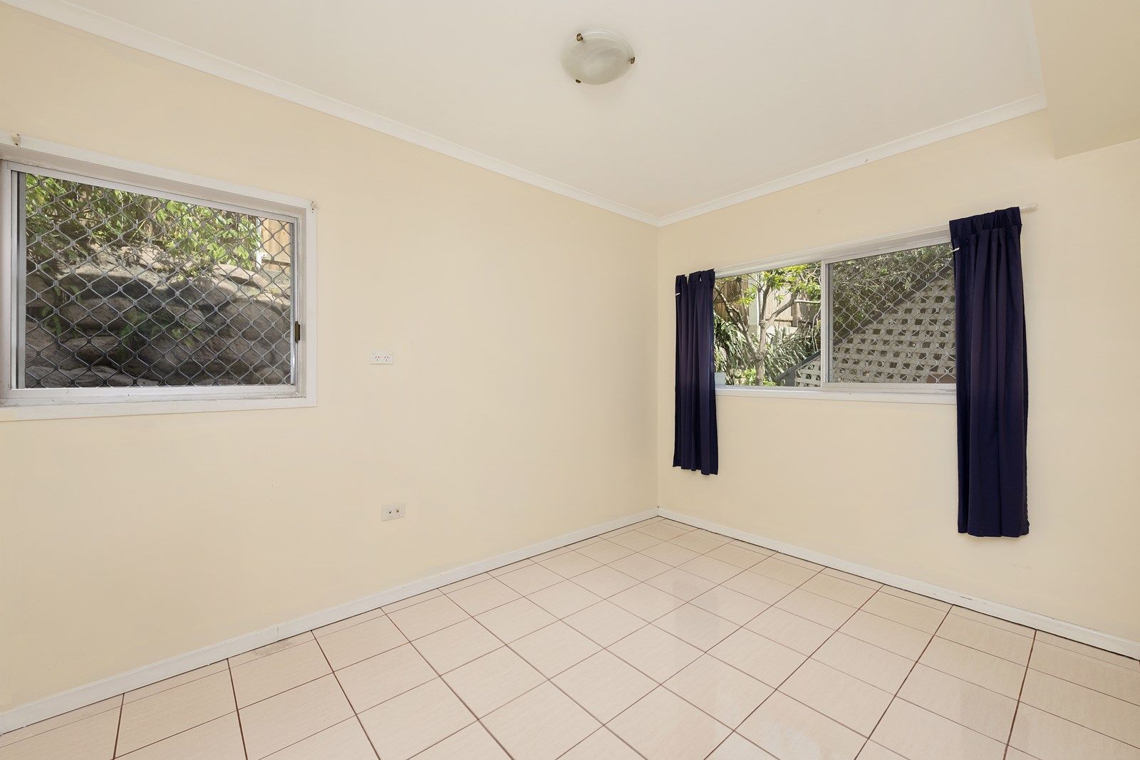 19 Vallely Street, Annerley QLD 4103, Image 2
