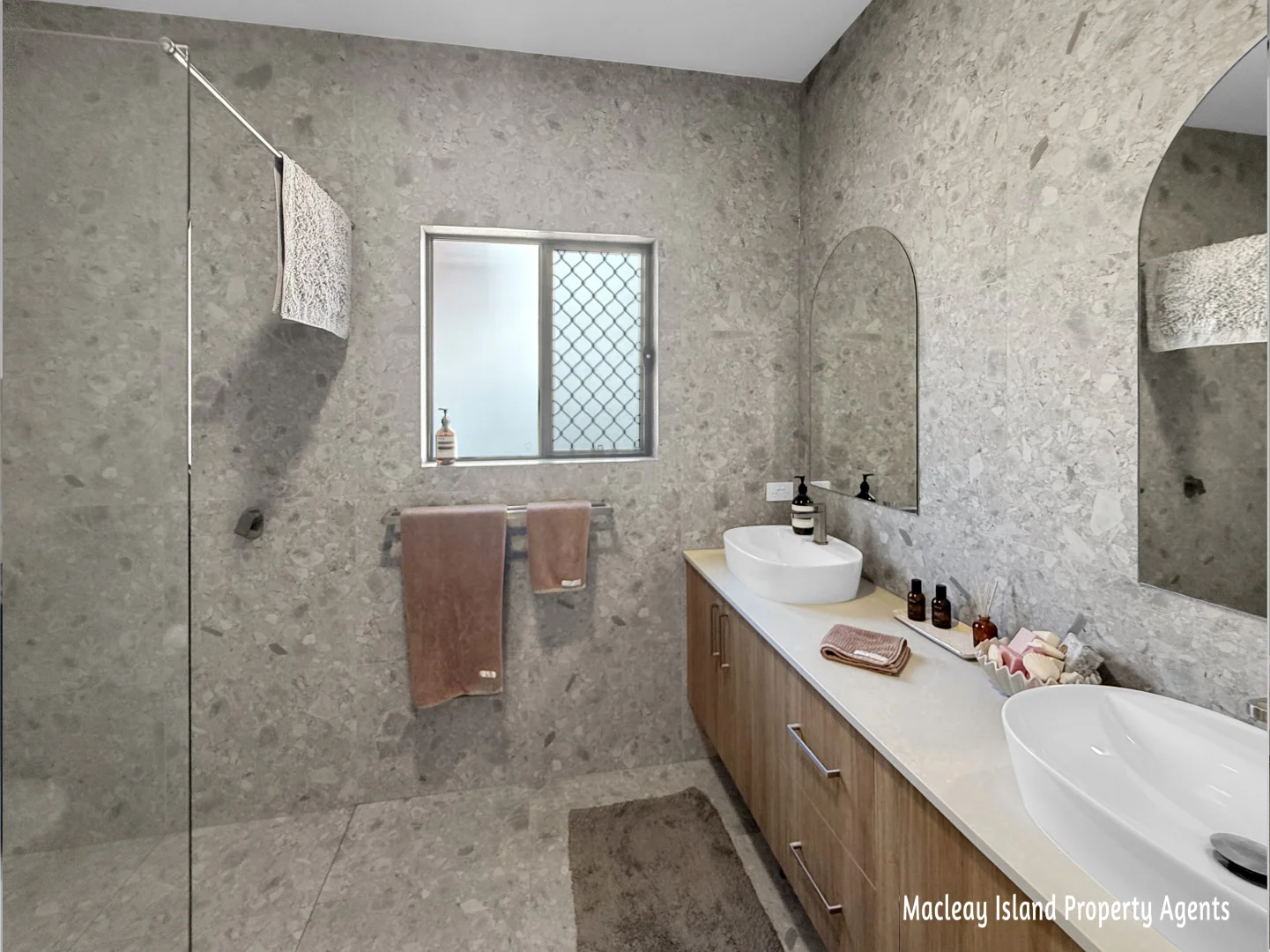 Additional image 15 of 22 President Terrace, Macleay Island QLD 4184