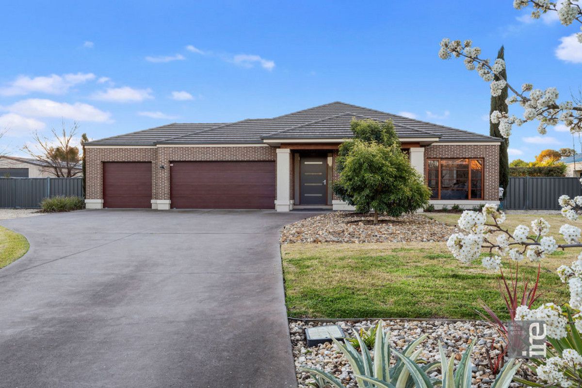 42 Woodland Grove, Waldara VIC 3678, Image 0