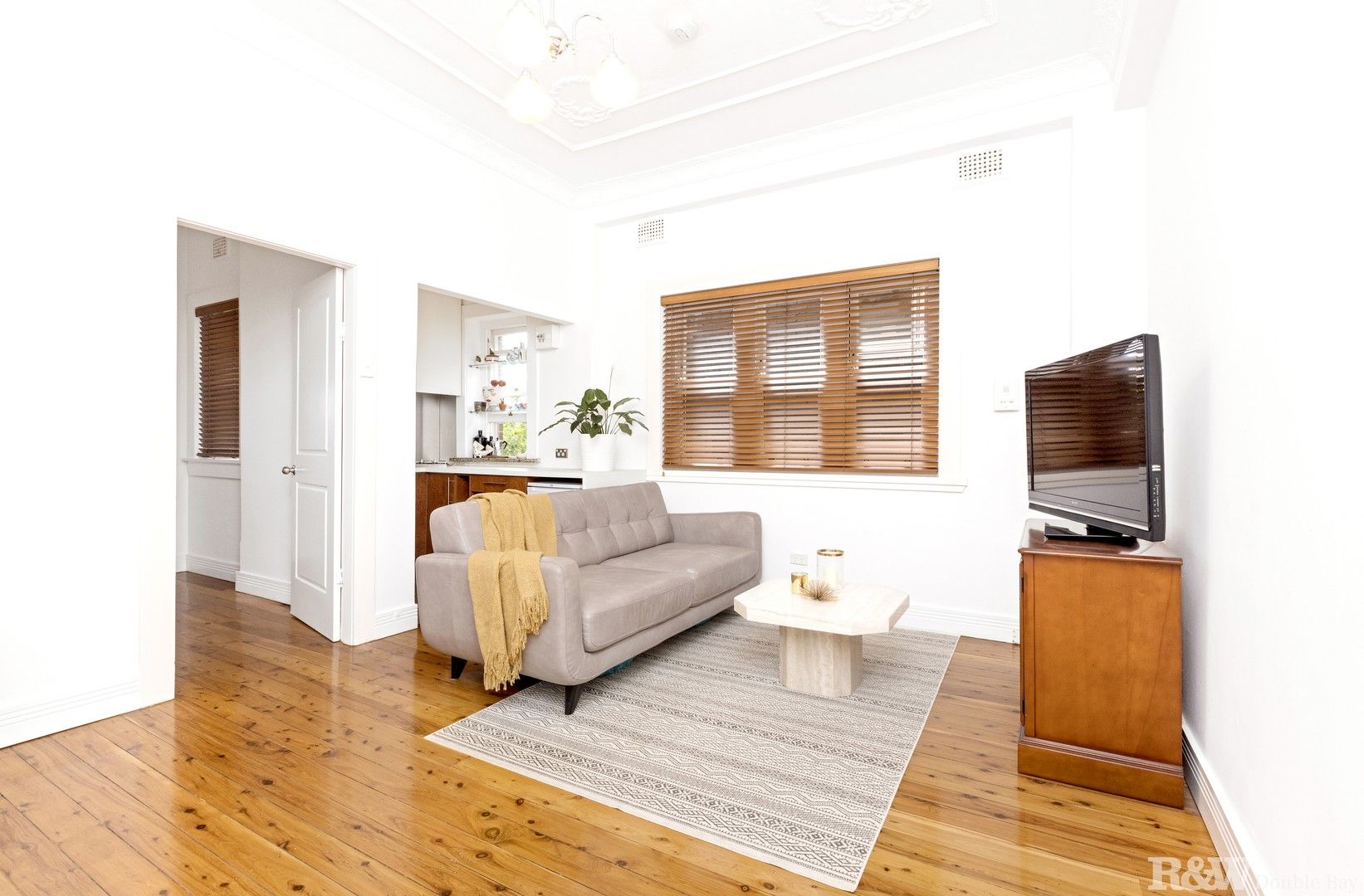 1 bedrooms Apartment / Unit / Flat in 4/48 Surrey Street DARLINGHURST NSW, 2010