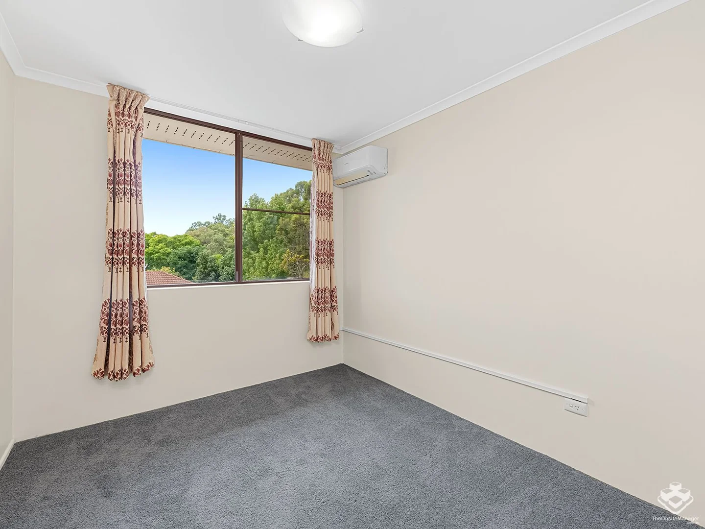 Additional image 7 of 4/114 Carmody Road, St Lucia QLD 4067