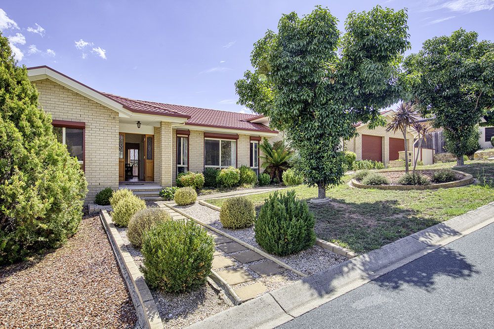 32 Kettlewell Crescent, Banks ACT 2906, Image 0