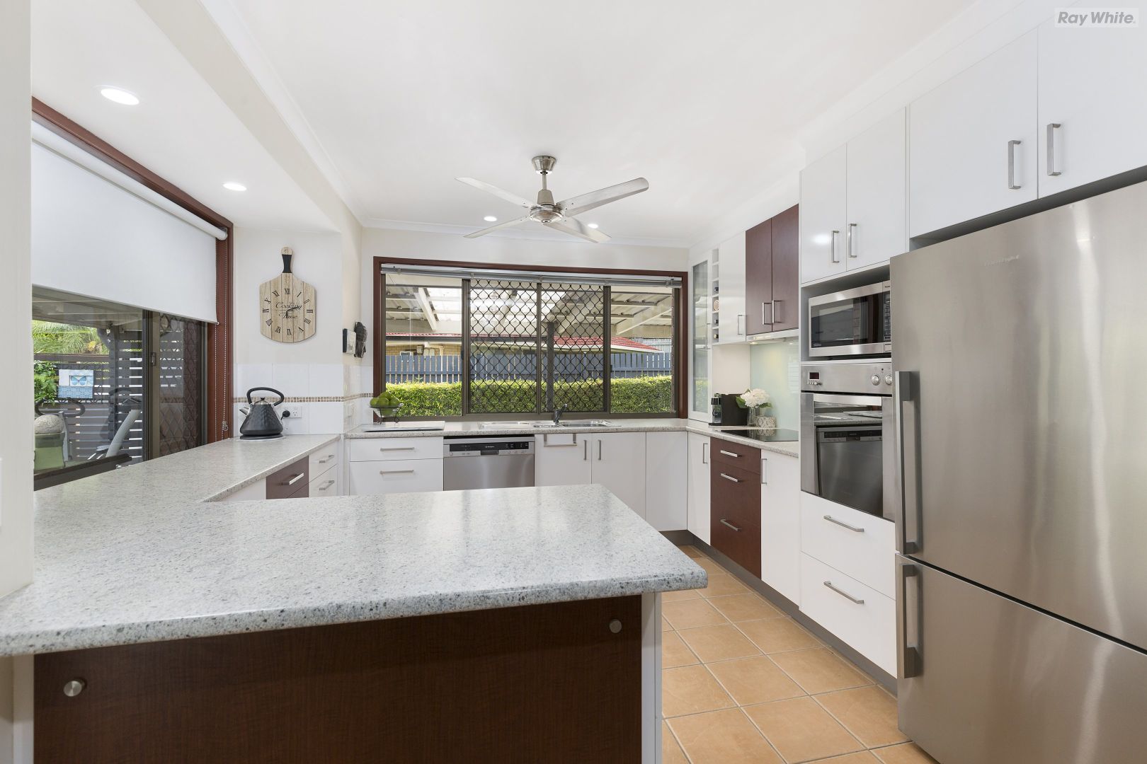 18 Irving Court, Collingwood Park QLD 4301, Image 2