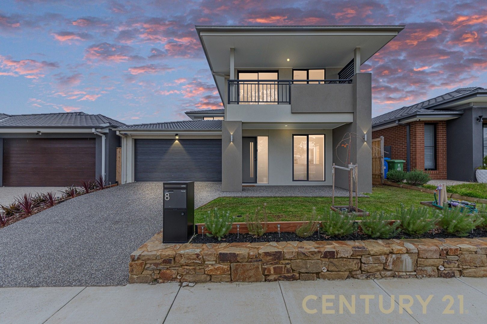 4 bedrooms House in 8 Topp Street CRANBOURNE VIC, 3977