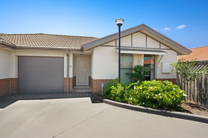 24-12 Denton Park Drive, Rutherford NSW 2320, Image 0