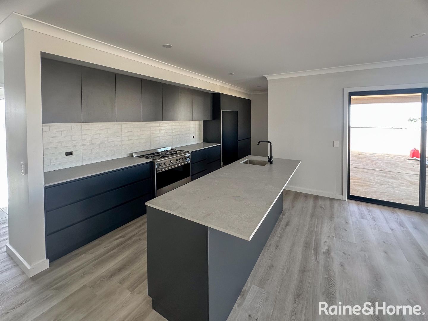 19 Wyoming Avenue, Gobbagombalin NSW 2650 House For Rent Domain