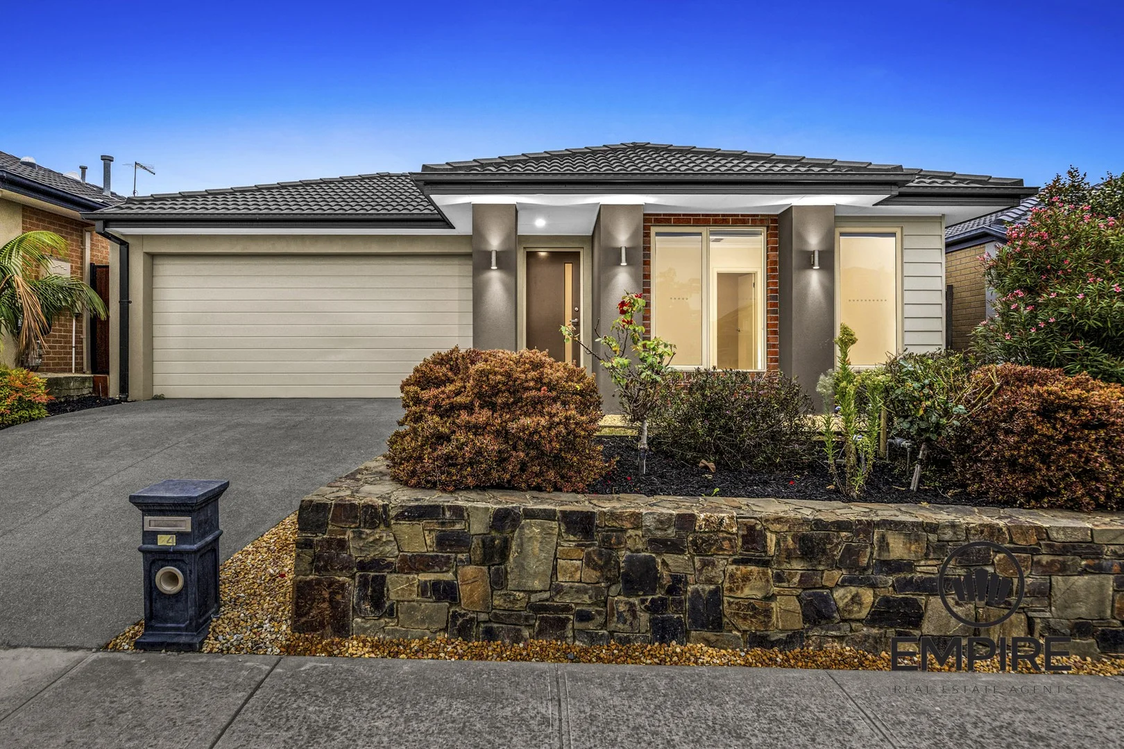 24 Sikes Road, Clyde North VIC 3978