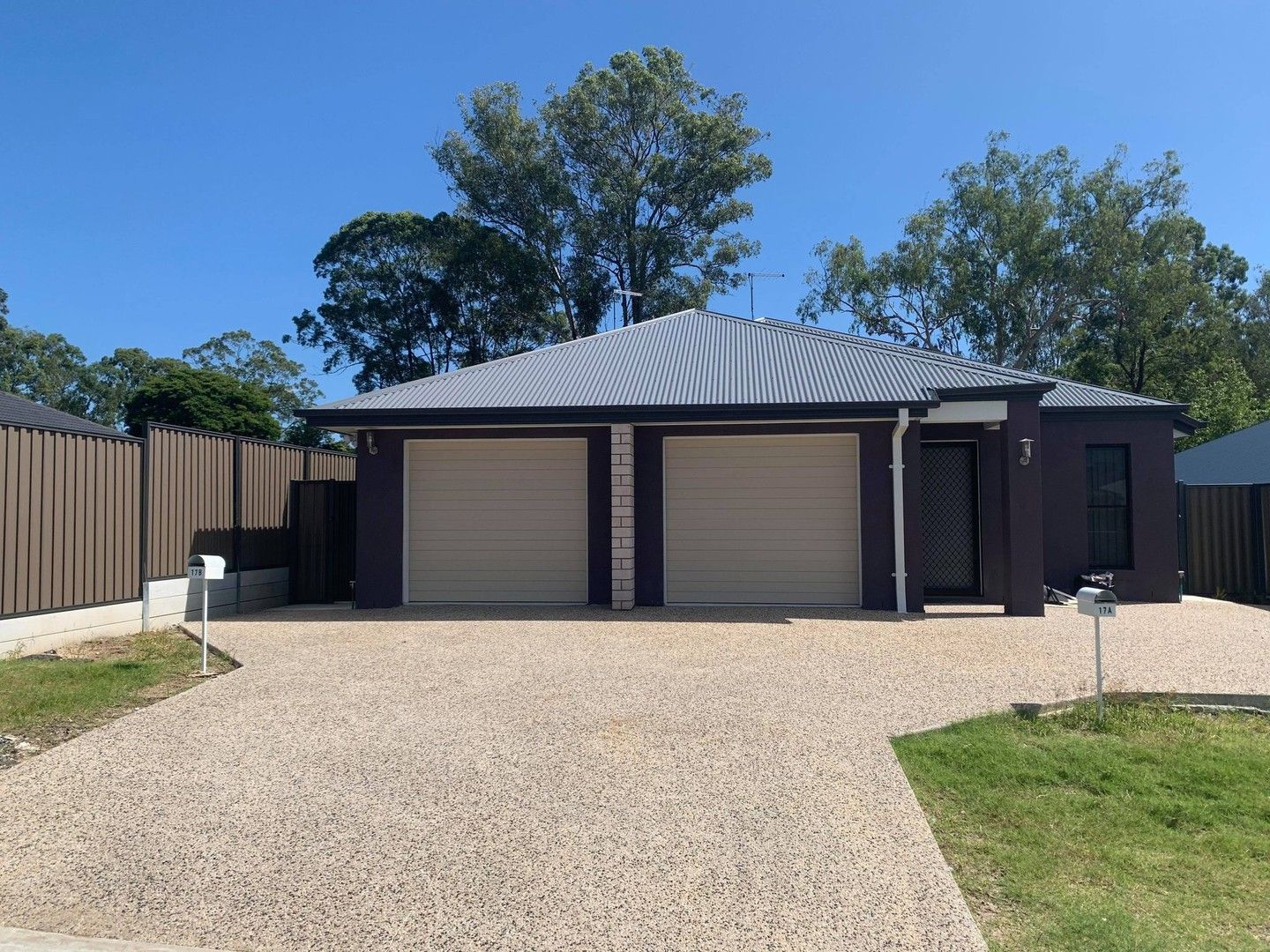 17B Mounthill St., Hillcrest QLD 4118 Semidetached For Rent 335