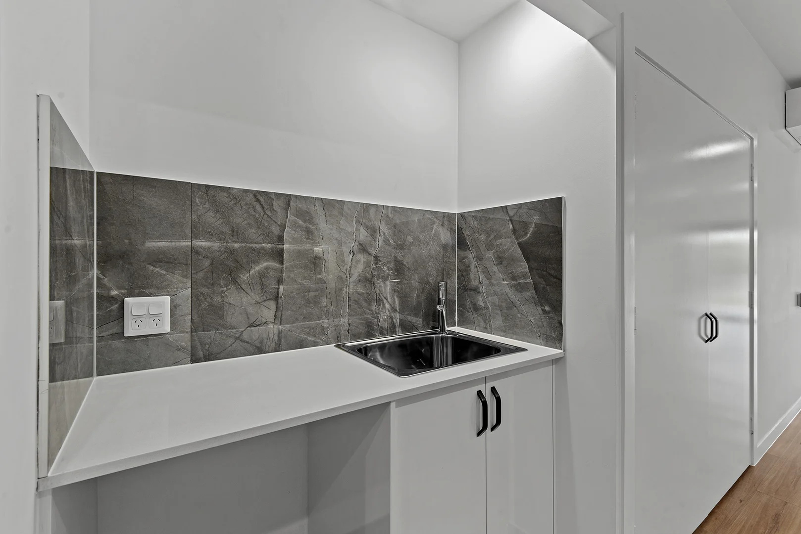 Additional image 13 of Norman Park QLD 4170